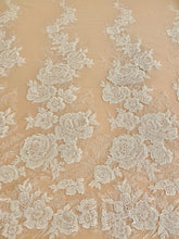 Dantela Couture Ivory cu Model Floral, cu Margele si Paiete